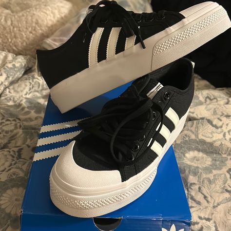 New In Box Adidas Nizza Platform Sneakers In Size 9.5 Adidas Nizza Platform Outfit, Adidas Platform Sneakers, Platforms Aesthetic, Adidas Platform, Adidas Nizza Platform, Platform Outfit, Outfit Info, Sneakerhead Room, Adidas Nizza