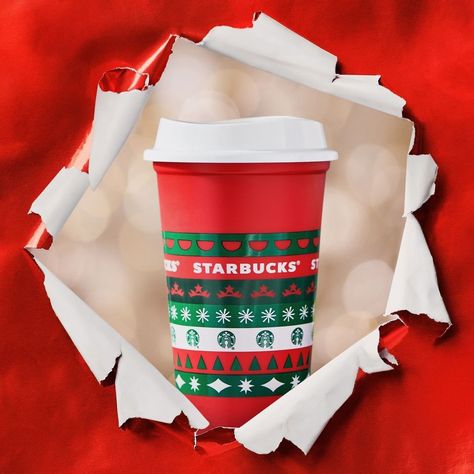 Starbucks Is Giving Away Their Reusable Red Holiday Cups on Friday—Here's How to Get One Toasted White Chocolate Mocha, Free Starbucks Gift Card, Bring Your Own Cup, Starbucks Holiday Drinks, Christmas Marketing, Starbucks Card, Vegan Guide, Red Cup, Starbucks Holiday