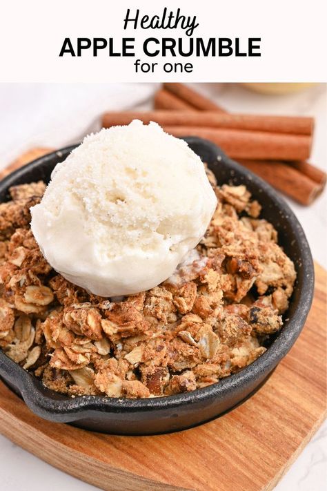 Healthy apple crumble recipe for one Apple Crumble For One, Low Calorie Apple Crumble, Healthy Single Serve Desserts, Apple Crumble With Oats, Low Calorie Oatmeal, Gluten Free Crumble, Healthy Apple Crumble, Low Calorie Protein, Recipe For One