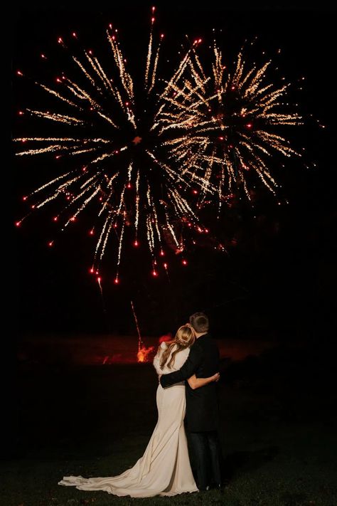 Firework Wedding, Wedding Reception Fireworks, Daytime Fireworks Wedding, Firework Wedding Photos, Fireworks Wedding Pictures, Beach Wedding Fireworks, Wedding Fireworks Photography, Fireworks Pictures, Wedding Fireworks