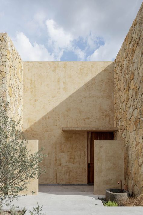 Wabi Sabi Exterior, Stone Architecture, Patio Interior, Building Exterior, Affordable Housing, Stone House, Architecture Project, Interior Architecture Design, Modern Architecture