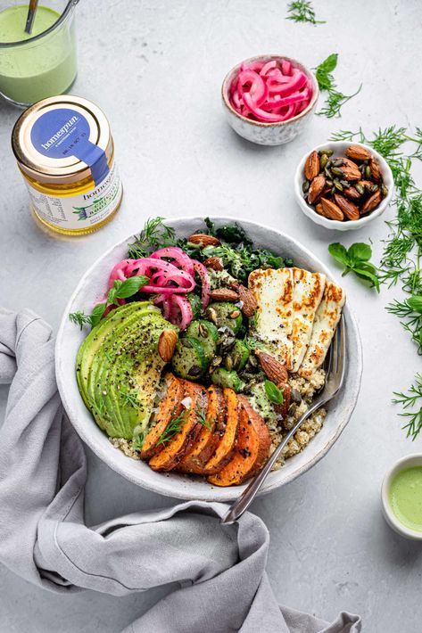 This halloumi buddha bowl will become a regular on your lunch rota | IMAGE.ie Power Bowl Recipes, Breakfast Buddha Bowl, Quinoa Buddha Bowl, Wellness Bowl, Chicken Salad Bowl, Vegetable Bowl Recipes, Brunch Bowl, Bowl Lunch Ideas, Budha Bowl