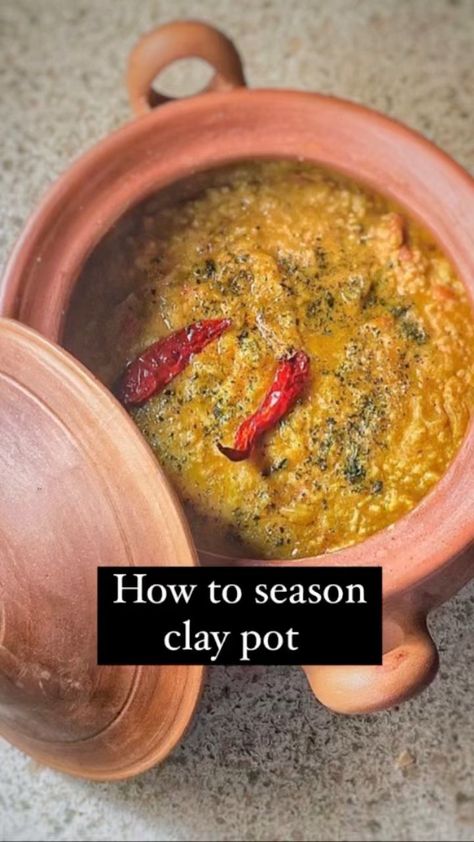 Clay Cooking Pots, Clay Pot Crafts, Cooking Pot, Cooking Food, Clay Pot, Clay Pots, No Cook Meals, How To Use, Ethnic Recipes