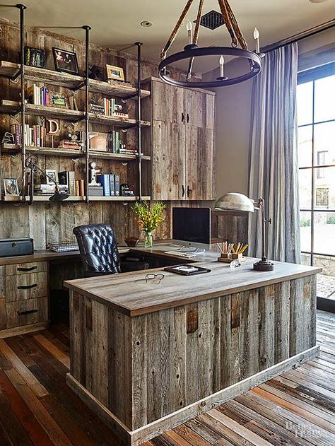 An all-wood home office brings barnyard-inspired chic to the next level. Contrasting shades and grains keep the office from looking too one-dimensional. Home Library Design Ideas, Farmhouse Office Decor, Rustic Home Offices, Farmhouse Office, Rustic Office, Decor Ikea, Interior Vintage, Home Library Design, Diy Desk