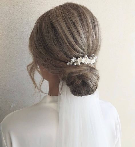 Veil And Hair Piece, High Sleek Bun, Hairstyles Wedding Updo, Veil Styling, Updo Wedding Hairstyles, Floral Bridal Hair, Bridesmaid Hair Comb, Bridesmaid Hair Pieces, Bride Hair Piece