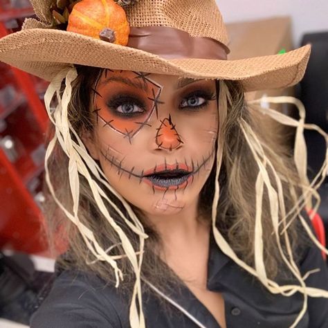 #sephoraween #scarecrow This was a fun and surprisingly quick Halloween look! Here are the deets on my #scarecrowmakeup Face: @tatcha… | Instagram Scary Scarecrow Makeup, Scarecrow Costume Diy, Halloween Makeup Diy Easy, Scarecrow Halloween Makeup, Carnaval Make-up, Halloween Costumes Scarecrow, Scary Scarecrow, Scarecrow Makeup, Makeup Scary