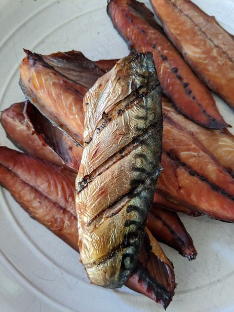 Smoked Makreel Recipe, Smoked Spanish Mackerel Dip, Grilled Whiting Fish Recipes, Smoked Mackerel Recipe, Smoker Recipes Chicken, Deli Meat Recipes, Fresh Fish Recipes, Fish Dip, Grilled Mackerel