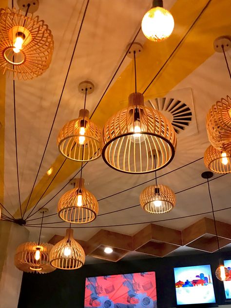 Restaurant Lights Ceiling, Ambient Lighting Restaurant, Restaurant Lights Aesthetic, Cafe Lighting Ideas Coffee Shop, Cafe Lighting Ideas, Cafe Lighting Design, Resturant Lighting, Writing Environment, Restaurant Ambience