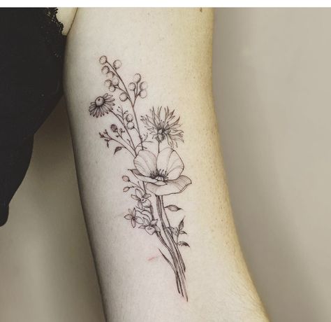 Line Work Wildflower Tattoo, Forarm Birth Flower Tattoo, Wildflower Tattoo Design, Vintage Flower Tattoo, Tiny Flower Tattoos, Cute Simple Tattoos, Bouquet Tattoo, Wildflower Tattoo, Beautiful Flower Tattoos