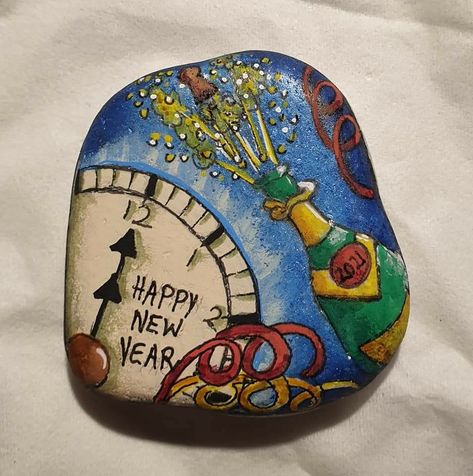 January Painted Rocks, Christmas Stones, Rocks Painting, Happy Stones, Christmas Rock, Painted Rocks Diy, Rock Painting Ideas Easy, Earth Art, Rock Ideas