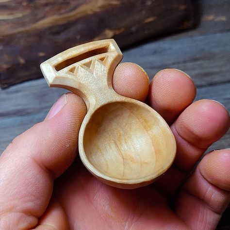 Hand carved wooden coffee scoop, wooden tea scoop, measuring spoon, 9th anniversary willow wood spoon, handmade wooden gift coffee lovers Hand Carved Wooden Coffee Scoop, Wooden Spoon Carving, Wood Kitchen Utensils, Hand Carved Wooden Spoons, Handmade Wooden Spoons, Rostov On Don, Spoon Art, Carved Spoons, Spoon Carving