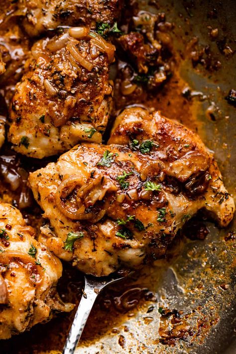 Honey Beer Chicken, Beer Chicken Marinade, Honey Sauce For Chicken, Beer Marinated Chicken, Mustard Chicken Thighs, Soy Sauce Marinade, Nutritional Recipes, Beer Sauce, Garlic Mustard