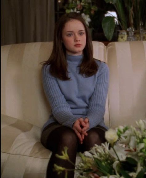 Jess Rory, Rory Gilmore Style, Gilmore Girls Fashion, Gilmore Girls Outfits, Conrad Fisher, Gilmore Girl, Cruel Summer, Lorelai Gilmore, Tv Show Outfits