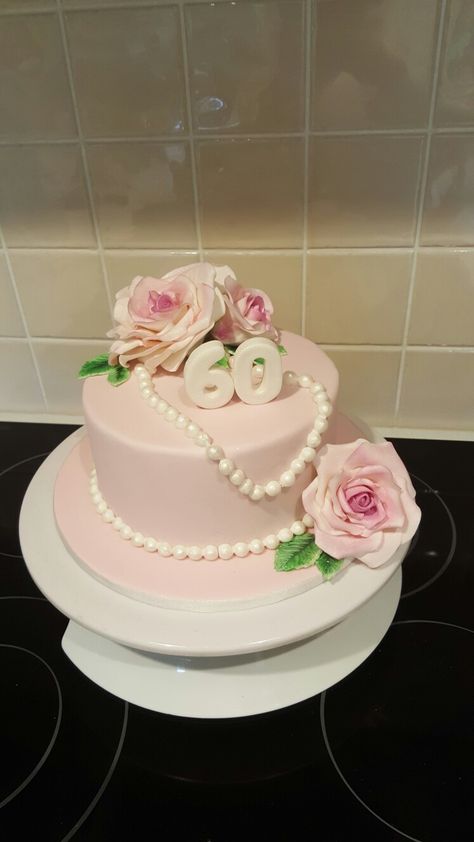 60th birthday cake made by Francene Hayes. Roses and pearls. Cakes For 75th Birthday, Cake For 60th Birthday For Women, 60th Birthday Cake For Ladies, 60th Birthday Cake For Mom, 70th Birthday Cake For Women, 60 Cake, Cake For Mom, Birthday Cake For Women, Cake For Women