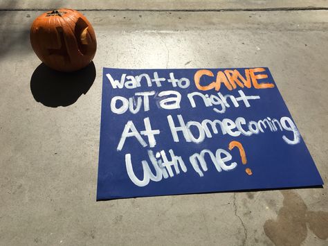 Pumpkin Patch Halloween Homecoming Proposal Halloween Dance Asking Ideas, Halloween Homecoming Proposal, Halloween Promposal, Proposal Ideas Halloween, Halloween Dance Proposal Ideas, Halloween Dance Poster Ideas, Proposal Ideas Aesthetic, Hoco Promposal, Cute Proposals