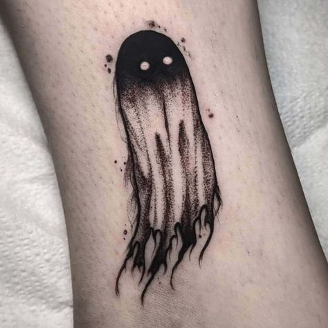 Halloween Tattoo Men, Dark Ghost Tattoo, Scary Tattoos Women, Scary Ghost Tattoo, Tattoos Ghostface, Spooky Ghost Tattoo, Simple Ghost Tattoo, Drawtober 2024, Ghosts Tattoo