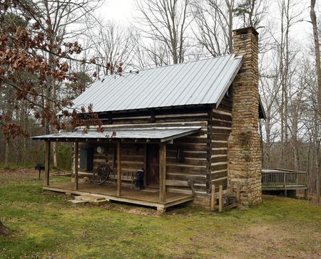 Cabin Porches, Old Log Cabin, Ohio Vacations, Log Cabin Exterior, Old Cabins, Glass Cabin, Small Log Cabin, Cabin Exterior, Cabin Kitchens