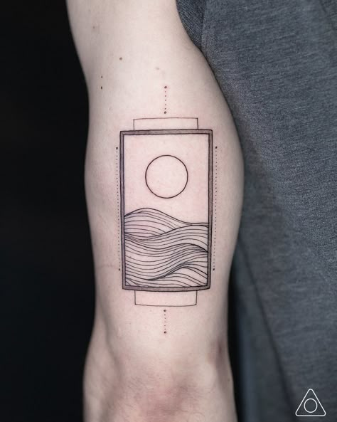 Bicep Fine Line Tattoo, Tattoo Square Frame, Rectangle Tattoo Design, Rectangular Tattoo Ideas, Frame Tattoo Design Square, Rectangular Tattoo, Tri Tattoo, Tattoo Ideas Sun, Rectangle Tattoo