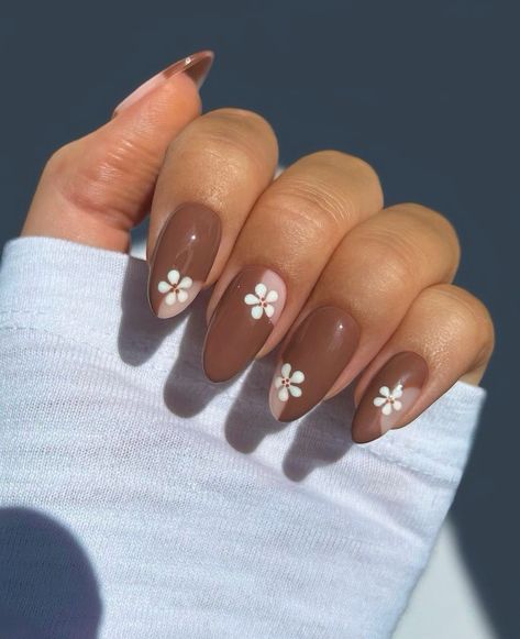 Brown Nail Art, Brown Acrylic Nails, Kutek Disney, Colourful Nails, Brown Nails Design, Fall Gel Nails, Cute Nails For Fall, Nagel Tips, Smink Inspiration