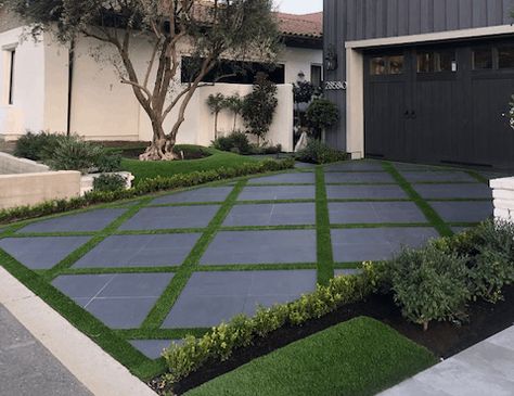 Grass Pavers Driveway, Turf Paver, Grass Driveway, Country Patio, Grass Pavers, Driveway Design, Driveway Landscaping, Paver Driveway, Traditional Landscape