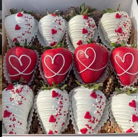 Valentine Chocolate Covered Strawberries, Chocolate San Valentin, Valentine Cake Pop, Valentine Strawberries, Fruit Bouquet, Chocolate Covered Strawberries Bouquet, Chocolate Dipped Fruit, Cake Pop Decorating, Chocolate Covered Fruit