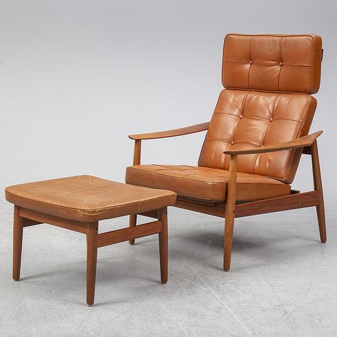 A second half of the 20th Century 'FD 164' easy chair and stool by Arne Vodder for France & Son. - Bukowskis Arne Vodder, Bukowski, Easy Chair, Art Business, The 20th Century, Nordic Design, Time Piece, Denmark, 20th Century