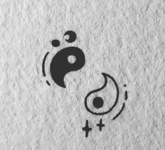 Doodles on Pinterest Maching Tattoos Brother Sister, Cute Yin Yang Tattoo, Tiny Matching Tattoos Couple, Unique Ying Yang Tattoo, Tattoos Mountains, Tiny Matching Tattoos, Jing Y Jang, Ying Yang Tattoo, Matching Friend Tattoos