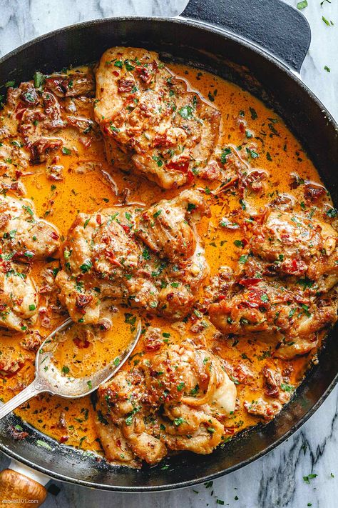 Skillet Chicken in Sundried Tomato Parmesan Cream Sauce - #chicken #dinner #eatwell101 #recipe - Easy and flavorful - This chicken skillet recipe is an easy, crowd-pleasing dinner ready in 30 minutes. Enjoy! - #recipe by #eatwell101® Skillet Chicken Thighs, Tomato Parmesan, Panini Recipes Chicken, Cooking Chicken Thighs, Best Chicken Dishes, Chicken Breast Crockpot Recipes, Chicken Sauce Recipes, Pan Chicken Recipes, Crockpot Chicken Breast