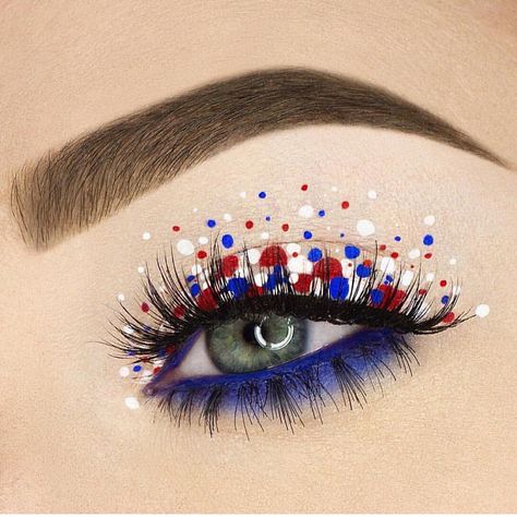 Patriotic Makeup, July Makeup, 4th Of July Makeup, Sugarpill Cosmetics, Bold Makeup, Holiday Makeup, Festival Makeup, Eye Makeup Art, Day Makeup