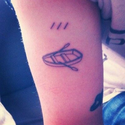 Tiny simple row boat tattoo Row Boat Tattoo, Boats Tattoo, Boat Tattoo, Row Quilt, Row Boats, Poke Tattoo, Ink Ideas, Row Boat, Tattoo Ink