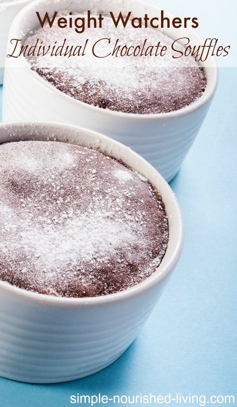 Weight Watchers Individual Chocolate Souffles. Simple + Delicious + Just 3 WWPP http://simple-nourished-living.com/2015/07/weight-watchers-individual-chocolate-souffles/ Souffle Recipes, Chocolate Souffle, Ww Desserts, Valentine Desserts, Weight Watchers Desserts, Ww Recipes, Vegetarian Chocolate, Healthy Dessert, Weight Watchers Meals