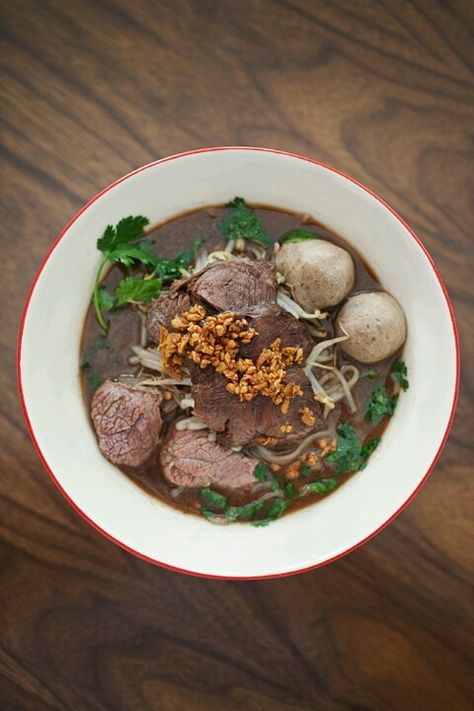 Beef Pho((: Boat Noodle Soup, Thai Boat, Thai Noodle Soups, Boat Noodle, Authentic Thai Food, Thai Beef, Laos Food, Noodle Soup Recipe, Asian Beef