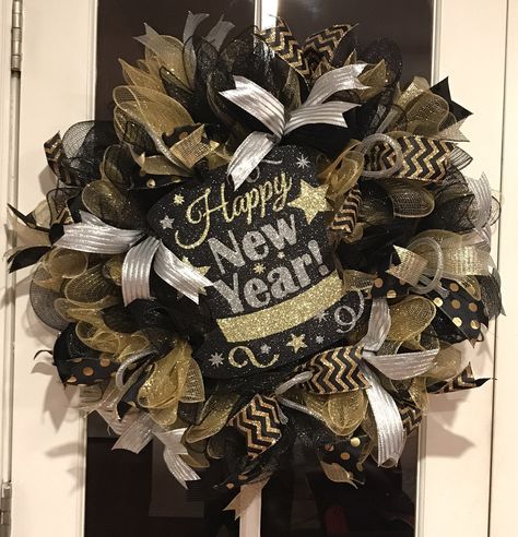 New Year Wreath, Wreath Party, Cowboys Wreath, Spring Mesh Wreaths, Fall Deco Mesh Wreath, Fall Deco Mesh, Black Wreath, Wire Wreath Forms, Eagle Mountain