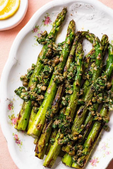 The secret to the perfect pan-fried asparagus? Using a cast iron skillet. This easy charred asparagus with lemon-caper relish will be your new fave side dish. thenewbaguette.com Baguette Recipes, Pan Fried Asparagus, Fried Asparagus, Baguette Recipe, Asparagus Fries, Vegan Soups, Pickle Relish, Holiday Planning, Iron Skillet