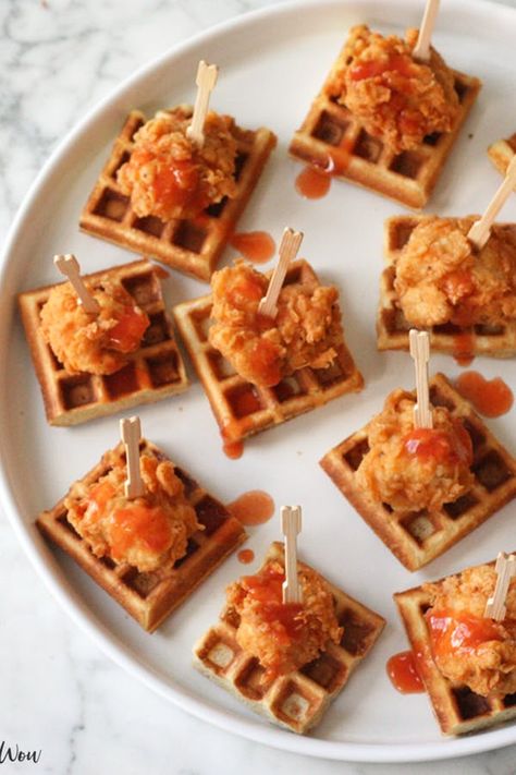 13 Fancy Chicken Nugget Recipes That Prove Finger Foods Aren't Just for Kids via @PureWow Mini Chicken And Waffles, Chicken Appetizer Recipes, Fancy Appetizer Recipes, The Best Appetizers, Fingerfood Baby, Best Appetizer, Best Party Appetizers, Fancy Appetizers, Mini Appetizers