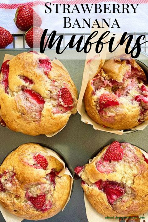 Strawberry Sour Cream Muffins, Strawberry Banana Shortcake, Strawberry Crumble Muffins, Strawberry Banana Recipes, Strawberry Banana Muffins, Strawberry Muffin Recipes, Breakfast Favorites, Joy Cookies, Fresh Strawberry Recipes