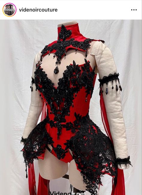 Videnoir Couture, Vampire Inspired Outfits, Rave Outfit Women, Olivia Outfits, Dark Fairies, Dark Cabaret, Cabaret Costume, Vampire Wedding, Vampire Ball