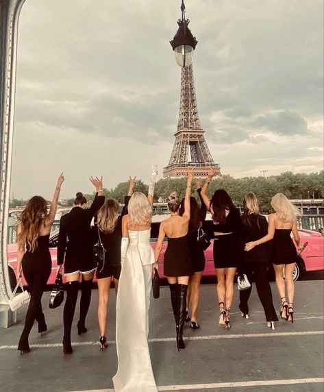 Emily In Paris Theme, Bachelorette Party Nyc, Bachelorette Inspo, Party Itinerary, Parisian Party, Bridesmaid Photoshoot, Bachelorette Themes, Bachelorette Party Outfit, Bachelorette Outfits