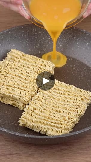 Egg Dinner, Ramen Noodle Recipes, Cooking Recipe, Pasta Noodles, Noodle Recipes, Ramen Noodles, Quick Recipes, Ramen, Noodles