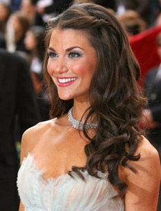 i really like this simple hairstyle for the wedding. down and curly with the bangs pulled back in a twist. Wedding Hairstyles And Makeup, Asymmetrical Hairstyles, Best Wedding Hairstyles, Long Hair Wedding Styles, Trendy Wedding Hairstyles, Funky Hairstyles, Fringe Hairstyles, Helen Mirren, Wedding Hairstyles For Long Hair