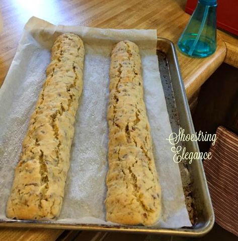 Shoestring Elegance: Better Than the Cafe Almond-Orange Biscotti & It's Easy Biscotti Recipe Easy, Easy Biscotti, Best Biscotti Recipe, Orange Biscotti, Easy Biscotti Recipe, Gluten Free Biscotti, Almond Biscotti Recipe, Italian Christmas Cookies, Italian Cookie Recipes