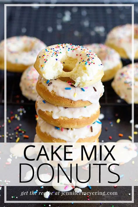 Cake Mix Doughnuts, Donut Pan Recipe, Cake Mix Donuts Recipe, Donut Maker Recipes, Cake Mix Donuts, Mini Donuts Maker, Cake Donuts Recipe, Easy Donut Recipe, Easy Donuts