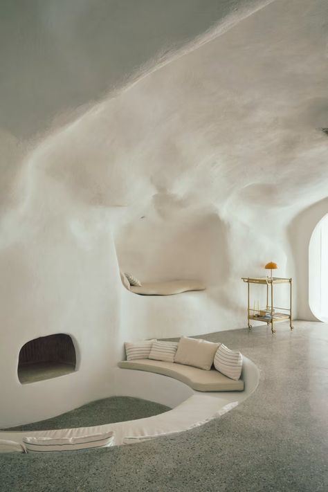 Francesca Amfitheatrof’s 21st-century cave Cave Interior, Mediterranean Holiday, Eco Architecture, Bamboo Chair, Cave House, Cob House, Fashion Landscape, Dome House, Boho House