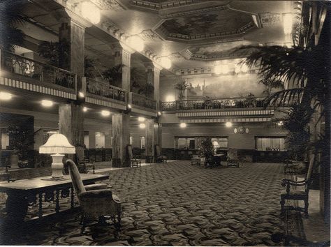 Art Deco Hotel Interior, New Yorker Hotel, Boutique Hotels Interiors, Luxury Hotels Interior, Hollywood Tower Hotel, Abandoned Hotels, Art Deco Hotel, Classic Hotel, Art Deco Buildings