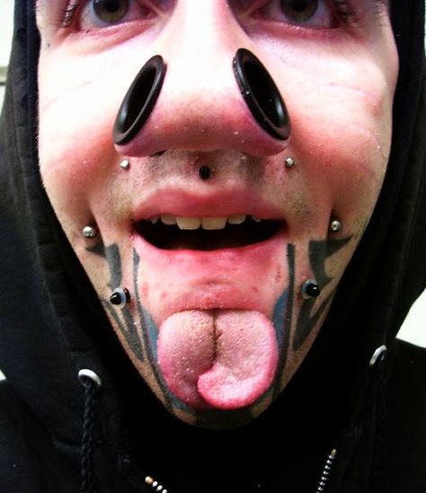 Extreme Body Modification - Bing Images Piercing Alla Lingua, Tongue Piercings, Crazy Eyes, Body Modification, Body Piercings, What The Heck, Body Modifications, Crazy People, Body Mods