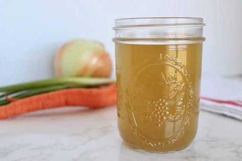 how to make instant pot bone broth Chicken Broth Soup, Make Chicken Broth, Chicken Broth Recipes, Vegetable Scraps, Homemade Chicken Stock, Bone Broth Recipe, Turkey Stock, Broth Recipes, Bone Broth