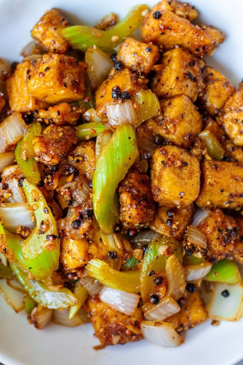 Black Pepper Tofu (Panda Express Copycat) - Eat Figs, Not Pigs Eat Figs Not Pigs, Black Pepper Tofu, Panda Express Copycat, Pepper Tofu, Black Pepper Chicken, Tofu Dishes, Panda Express, Pepper Chicken, Tofu Recipes