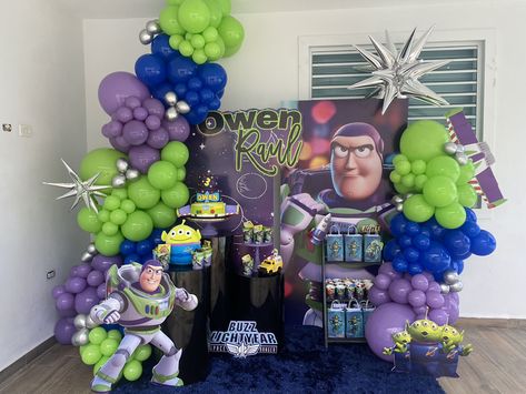 Buzz Light Year Birthday Party, Buzz Birthday, Buzz Party, Lightyear Party, Buzz Lightyear Birthday Party, Buzz Lightyear Party, Buzz Lightyear Birthday, Balloon Business, Toy Story Birthday Party