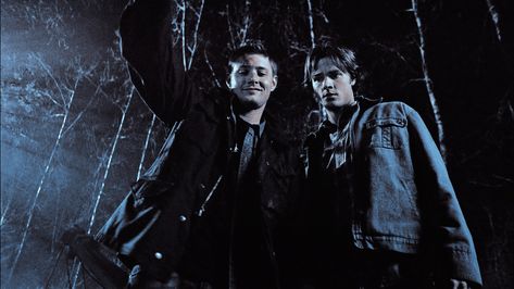 Supernatural Blanket, Supernatural Season 10, Supernatural Poster, Supernatural Aesthetic, Scene Aesthetic, Supernatural Wallpaper, Supernatural Pictures, John Winchester, Creepy Images