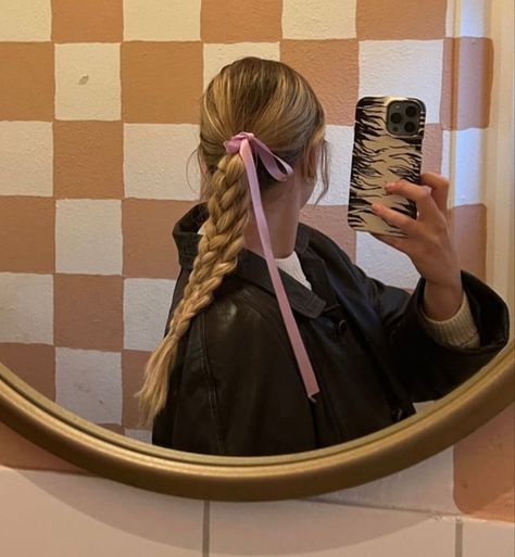 Cute Braids With Ribbon, Braids And Ribbons, Plait With Ribbon, Ribbon In Hair Braid, Ribbon In Hair Aesthetic, Hair Ribbon Outfit, Hair With Ribbon Hairstyles, Pink Ribbon In Hair, Hair Styles Ribbon